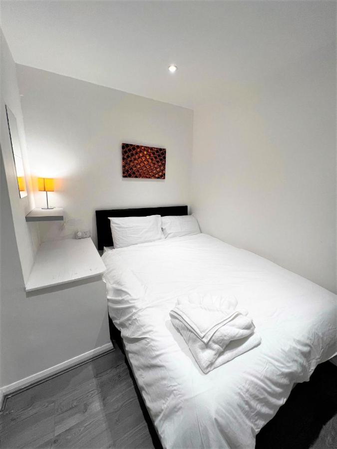 Pensión Stepney Beds To 24 *
